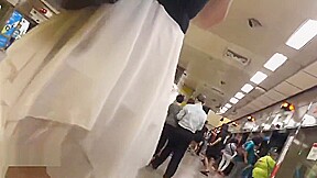 Upskirt - (3mins) Slutty MILF got dirty ass but still sexy!