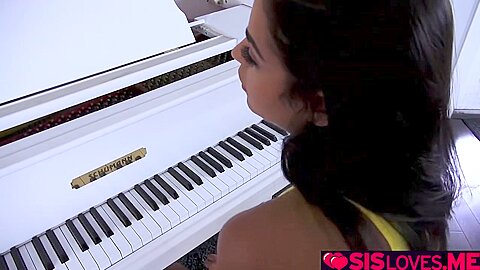 Vienna Black In The Pianist Wanna Be