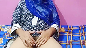 Village Pussy Fingering ( Indian Video )