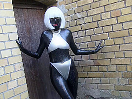 Visiting The Public - Watch4Fetish