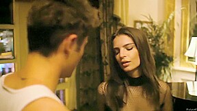 We Are Your Friends (2015) Emily Ratajkowski