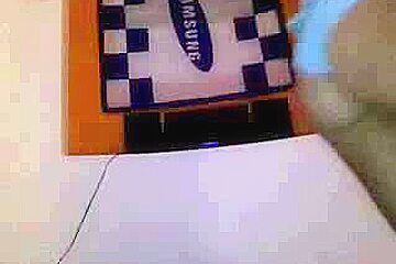 Webcamz Archive - Excited Arabian Girl Playing On Livecam