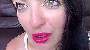 Wild Girl Brunette Solo Mastur