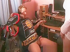 Young amateur teen 18+ couple homemade fuck with cum