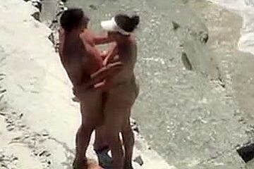 beach sex movie scene dilettante pair secretly filmed on spy web camera