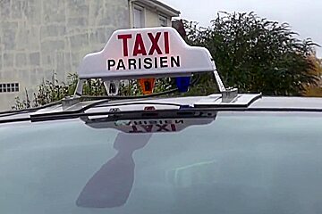 beurette fait ramon&eacute le fion