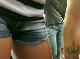 cameltoe da novinha