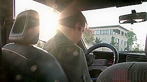 cochonne nous emmene a Step son boulot pour niquer