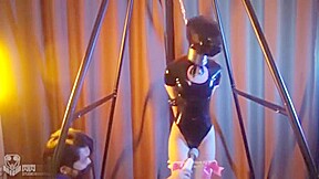 latex hanging breathplay悬吊捆绑兔子呼吸控制