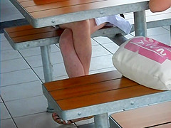 look at the teen 18+ bitch!