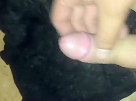 love feets nylons and wet pussy games ;) can you help me :)