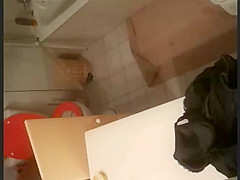 ma soeur sous la douche
