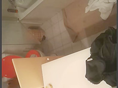 ma soeur sous la douche