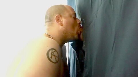 nice Step daddy cock and big load at gloryhole