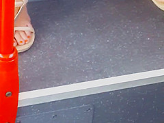 nice feet of hot milf