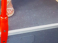 nice feet of hot milf