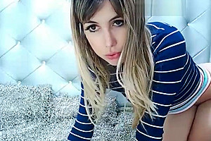pretty transgirl Alice webcam masturbation