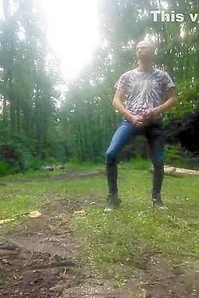 skinnybodyman outdoor masturbate