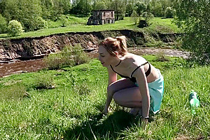 teen 18+ masturbate and pee near the river